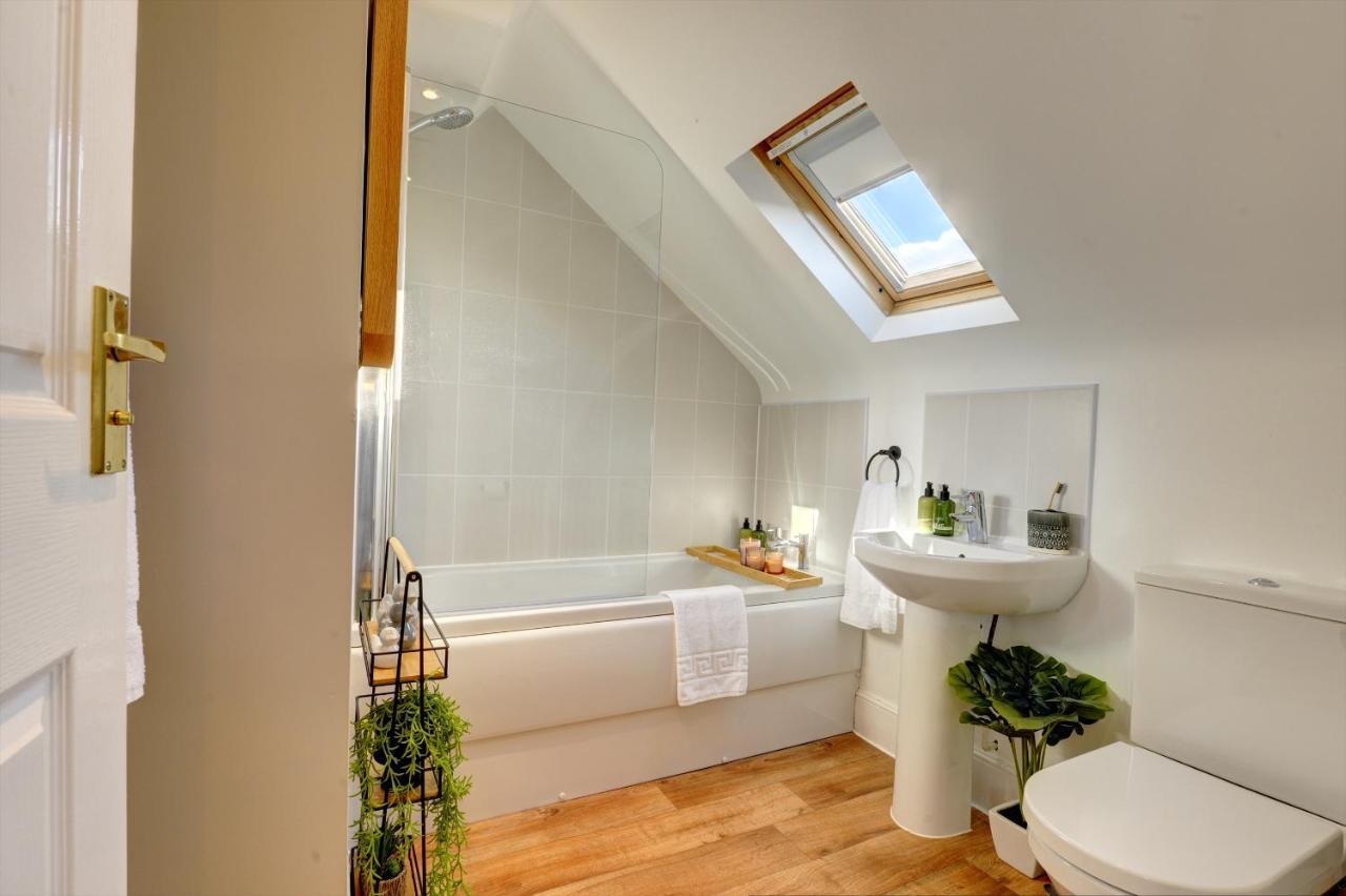 Regency Nest By Spa Town Property - Stylish 3 Bedroom Apartment On 2 Floors, Central Leamington Spa Exterior foto