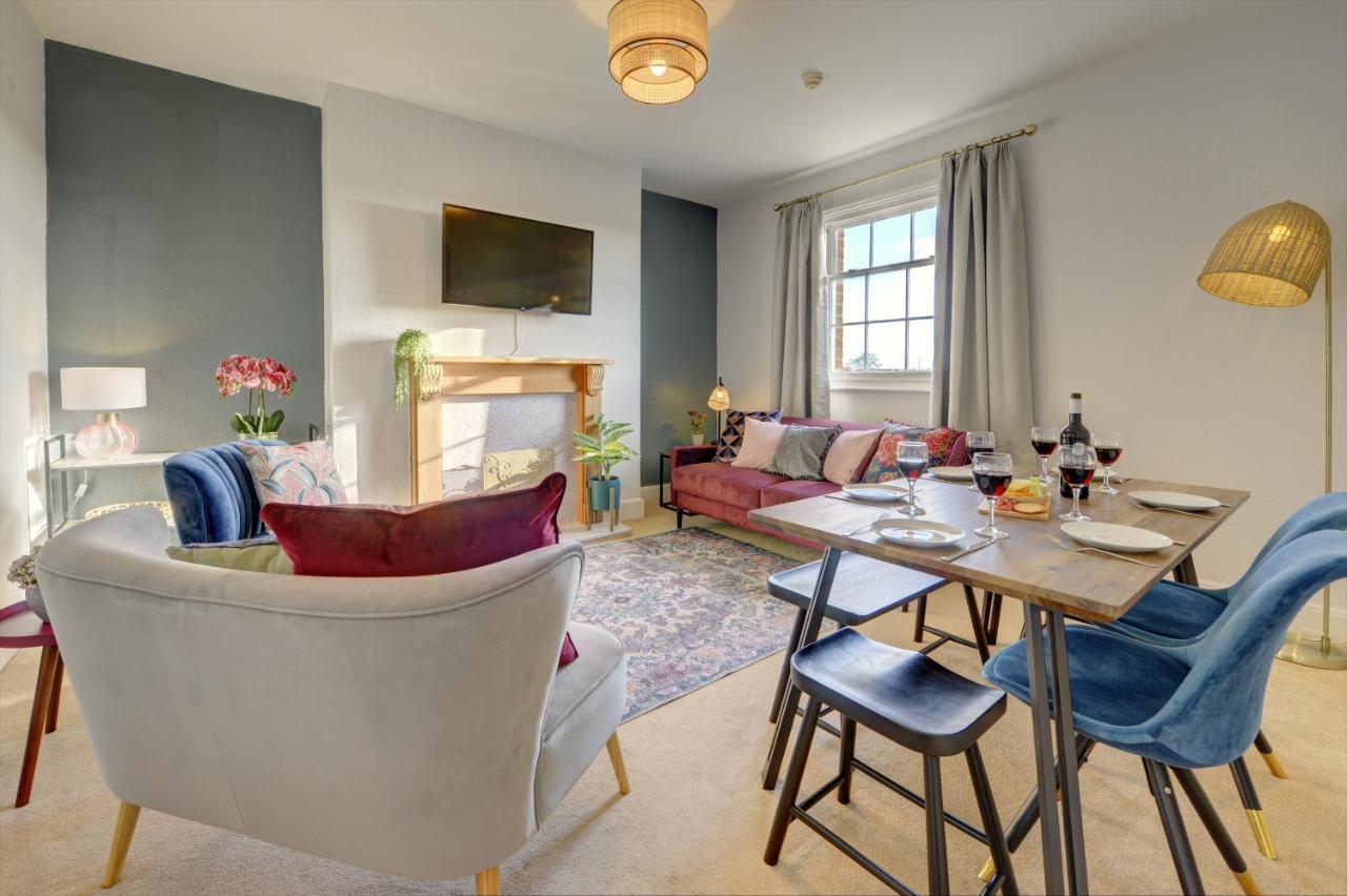 Regency Nest By Spa Town Property - Stylish 3 Bedroom Apartment On 2 Floors, Central Leamington Spa Exterior foto
