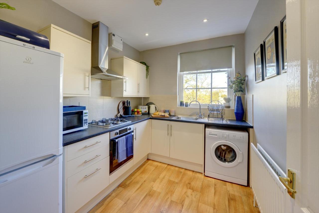 Regency Nest By Spa Town Property - Stylish 3 Bedroom Apartment On 2 Floors, Central Leamington Spa Exterior foto