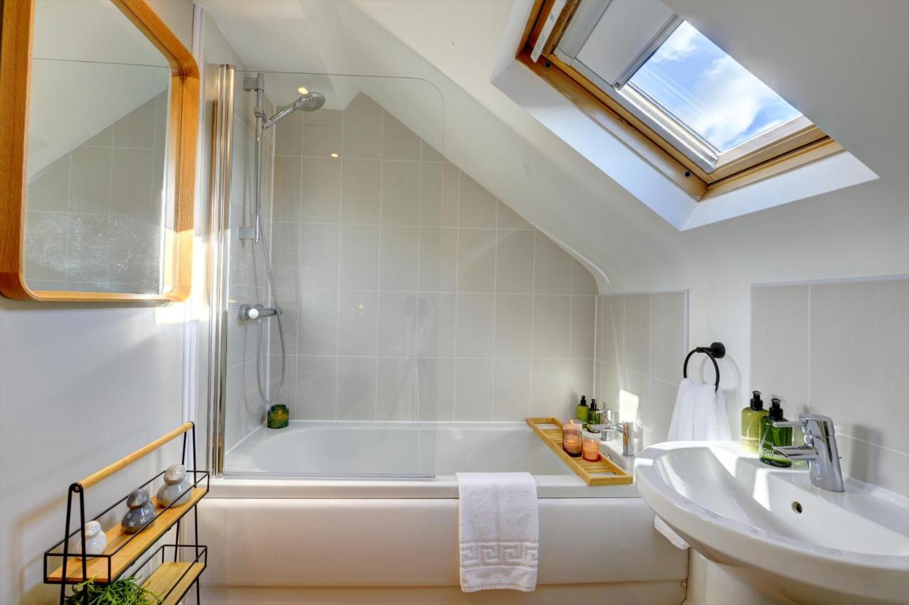 Regency Nest By Spa Town Property - Stylish 3 Bedroom Apartment On 2 Floors, Central Leamington Spa Exterior foto